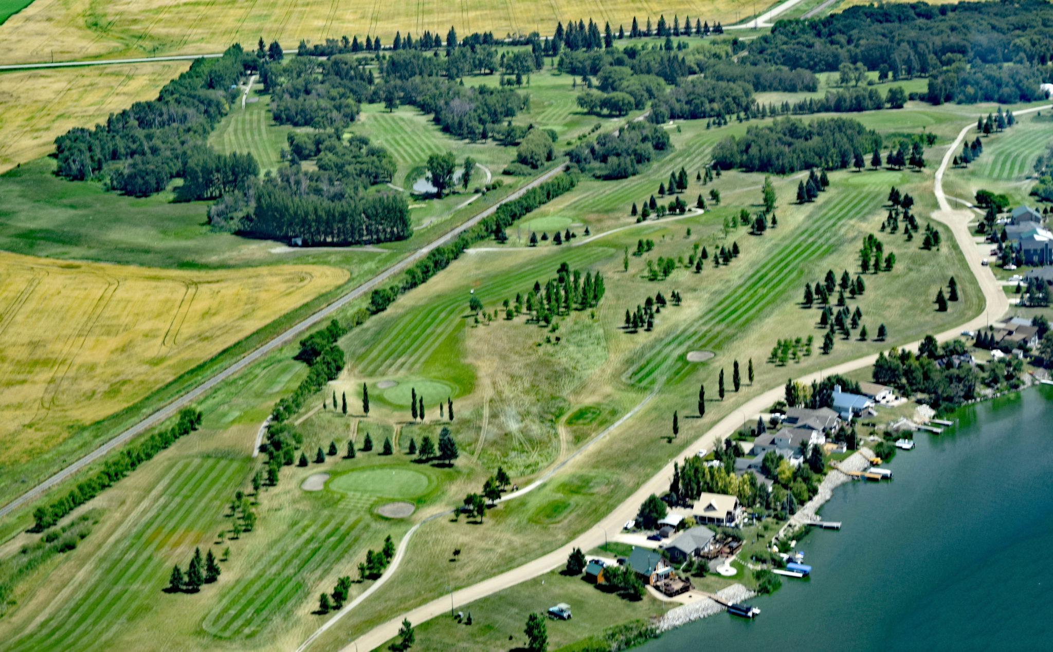 Killarney Lakeside Golf Club - Golf Course in Killarney, MB